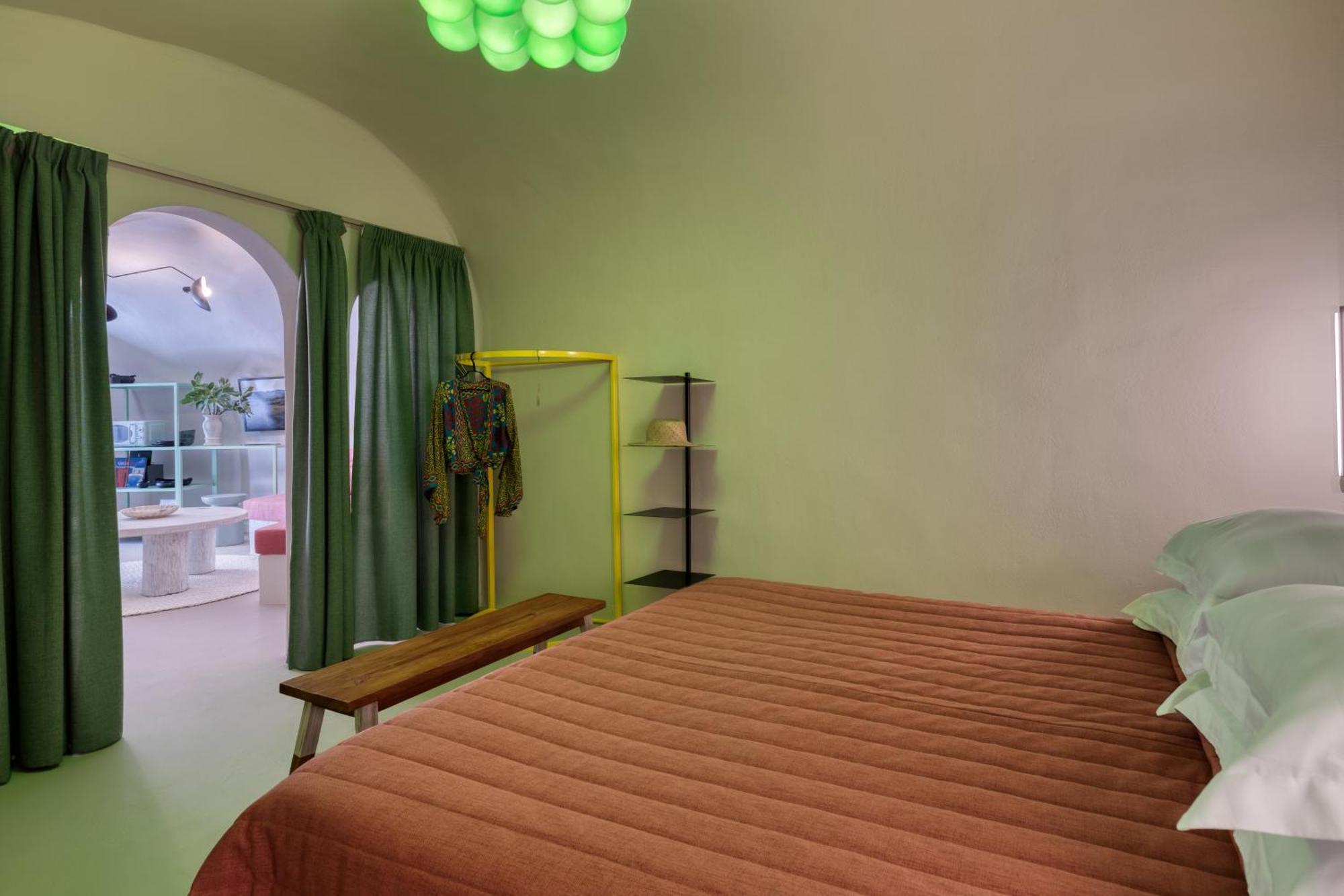 Hermes Cave House By Oias Local Cave Houses 외부 사진
